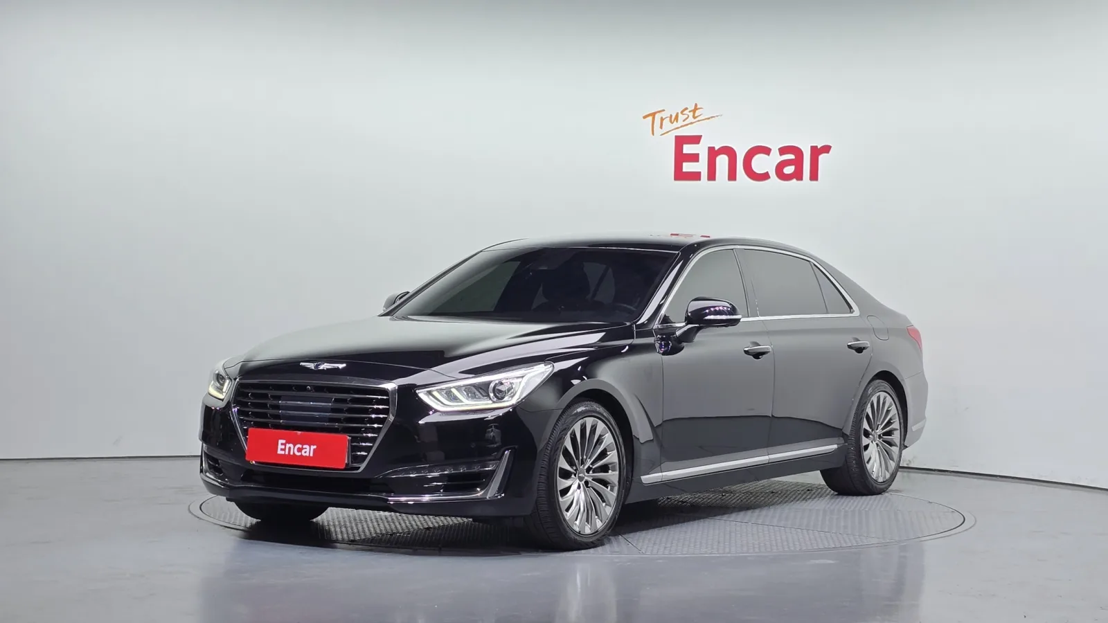 2016 Genesis EQ900