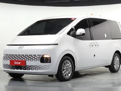 2025 Hyundai Staria