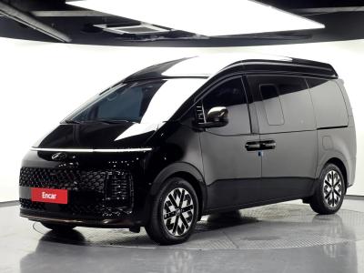 2025 Hyundai Staria