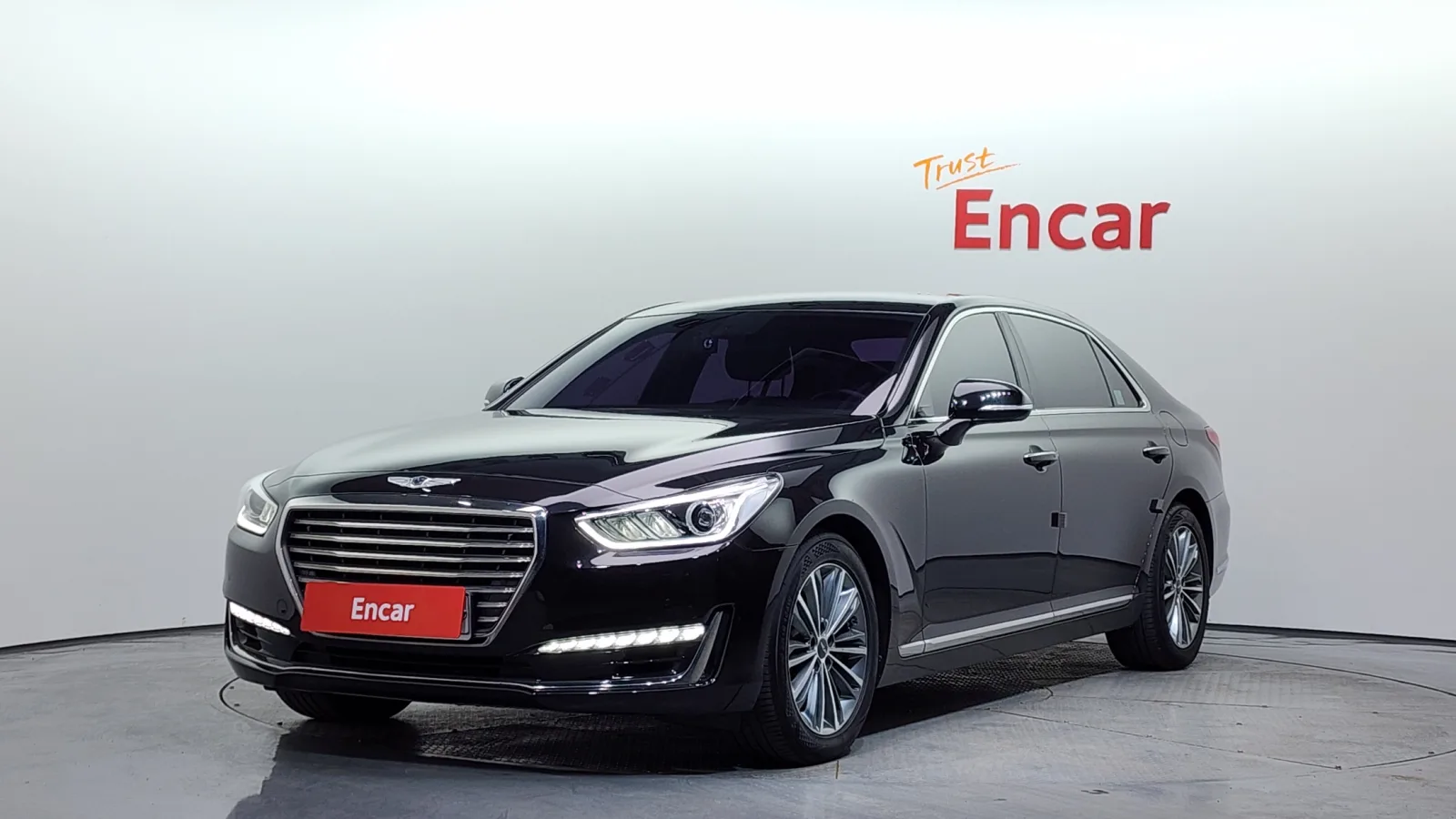 2018 Genesis EQ900