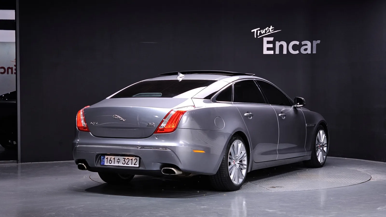 2015 Jaguar XJ