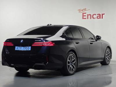 2024 BMW i5