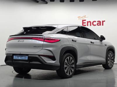 2027 BYD Sealion 7