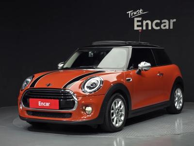 2019 MINI Cooper