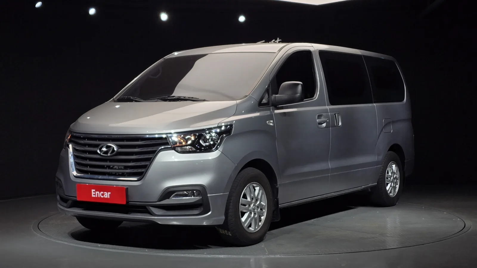 2019 Hyundai Starex