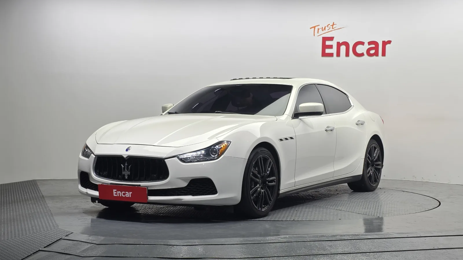 2015 Maserati Ghibli