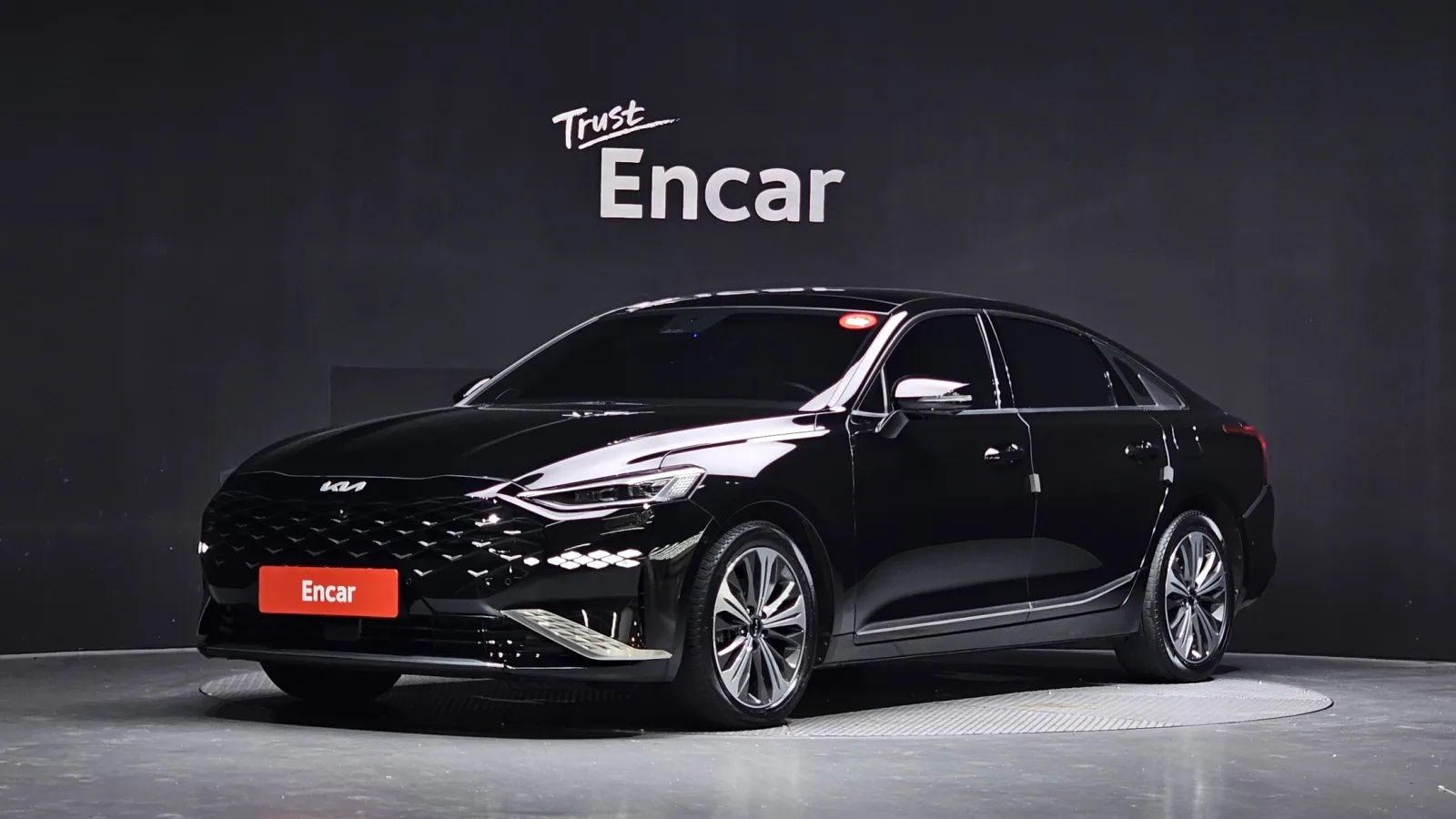 2023 Kia K8