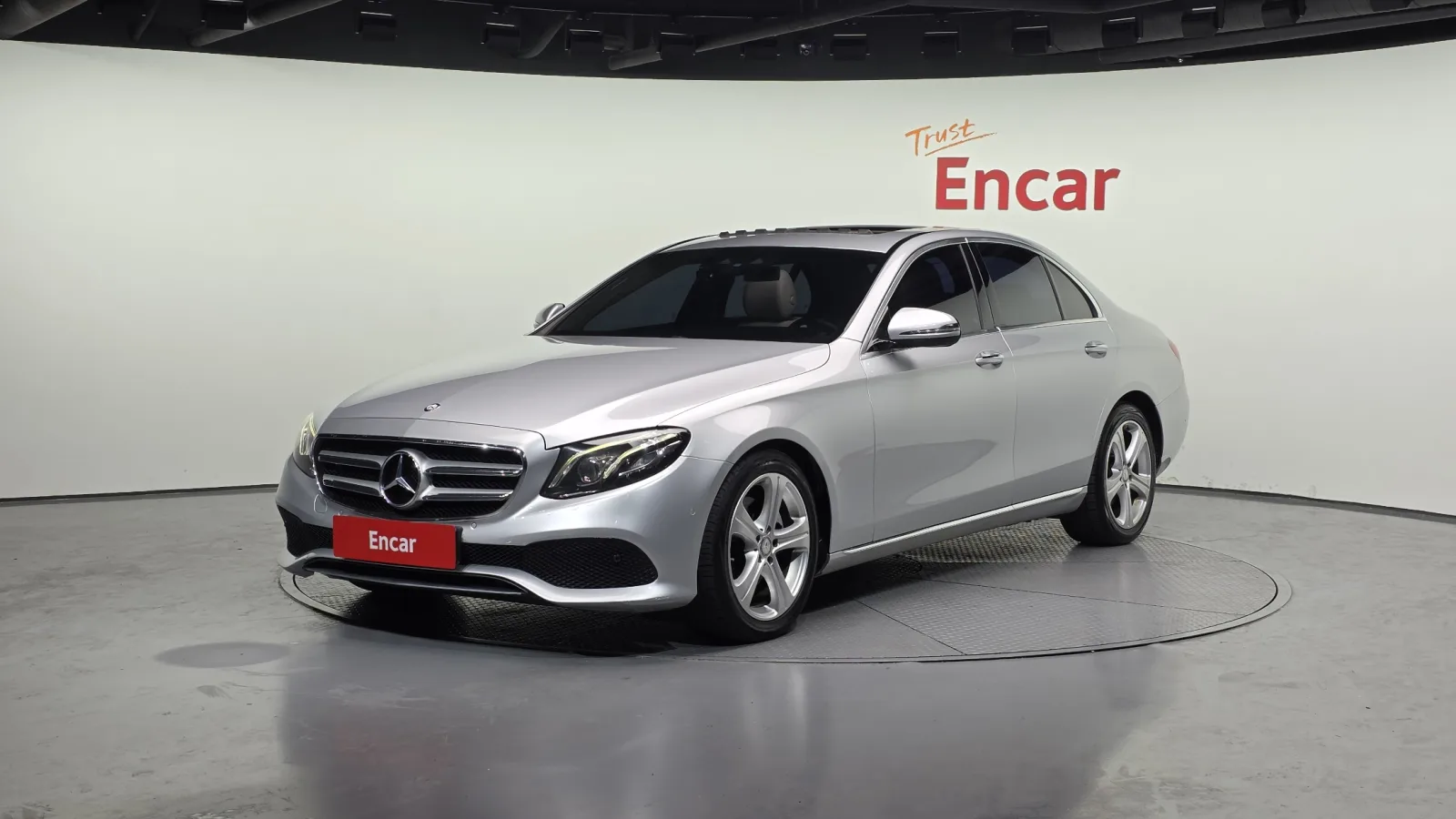 2017 Mercedes-Benz E-Class