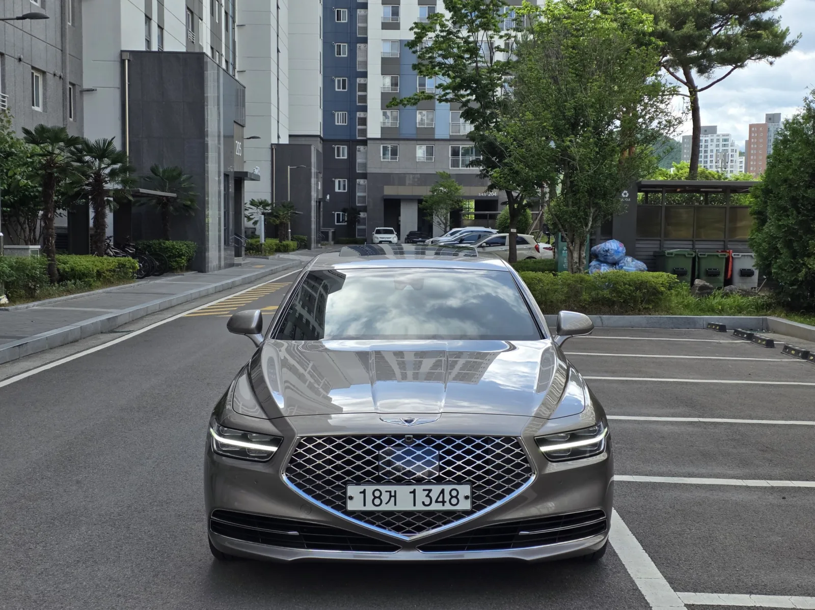 2019 Genesis G90
