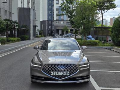 2019 Genesis G90