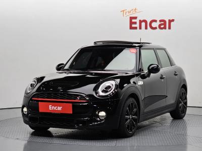 2019 MINI Cooper