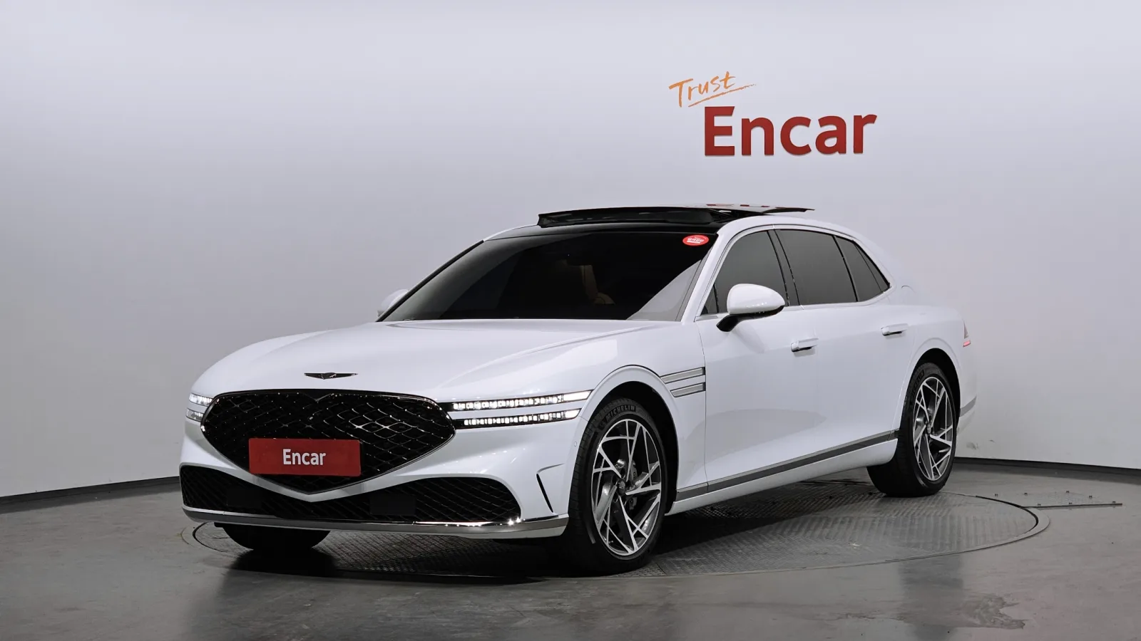 2023 Genesis G90