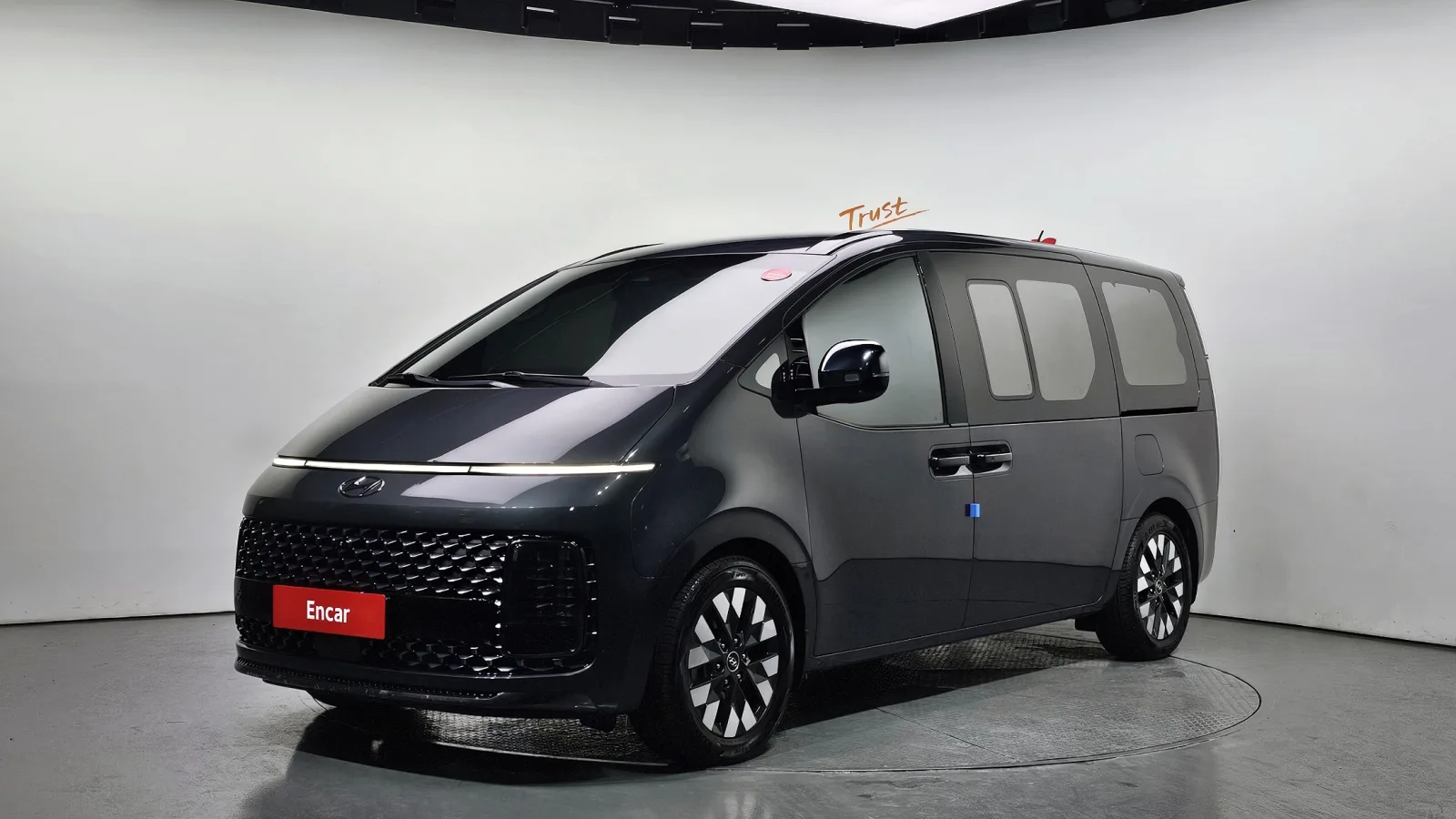 2022 Hyundai Staria