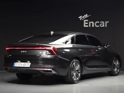 2023 Kia K8