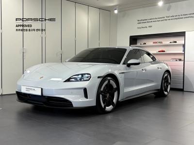 2026 Porsche Taycan