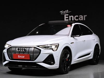 2022 Audi e-tron