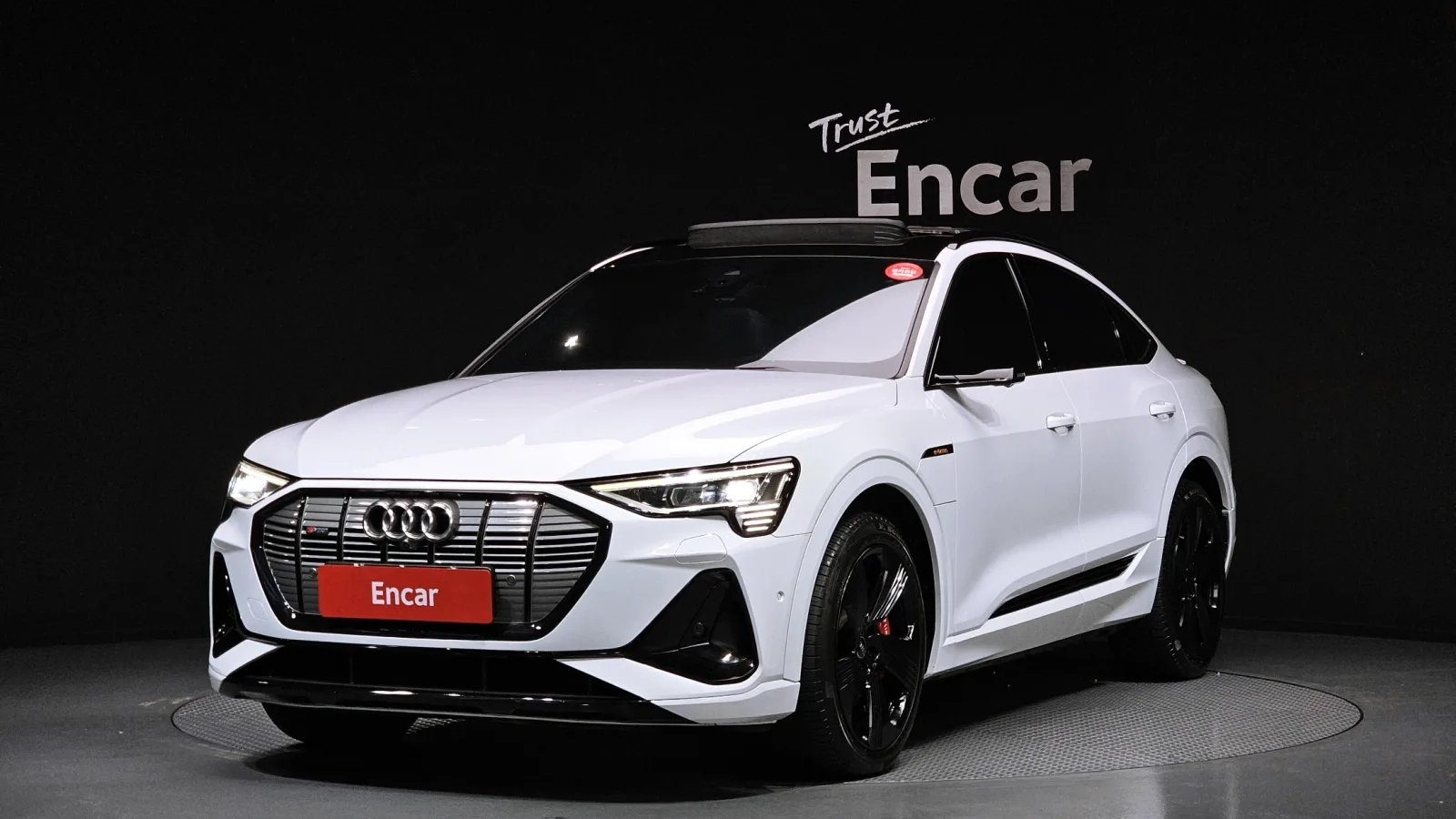 2022 Audi e-tron