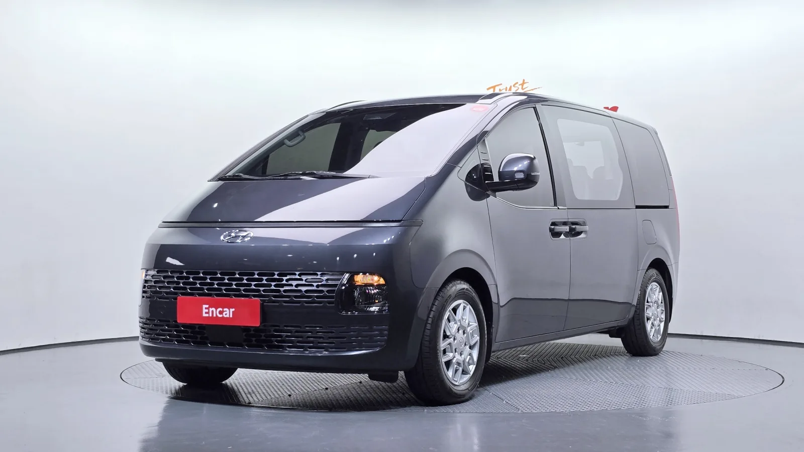 2023 Hyundai Staria