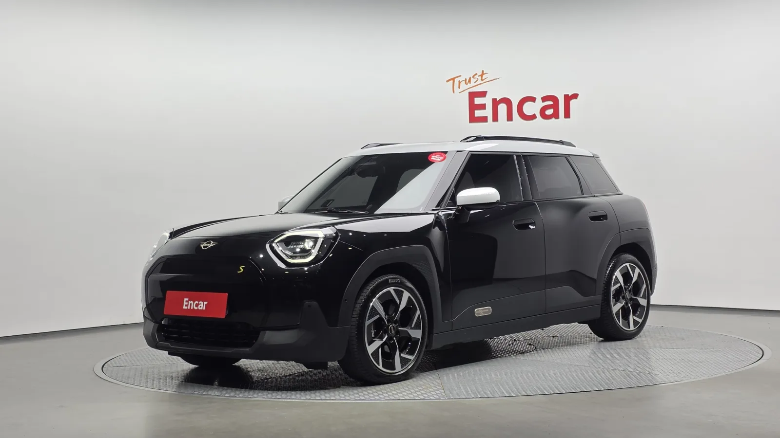 2025 MINI Aceman