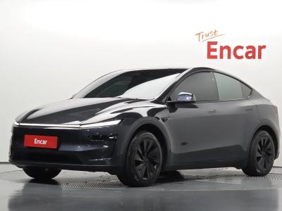 2025 Tesla Model Y