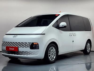 2025 Hyundai Staria