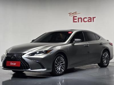 2023 Lexus ES