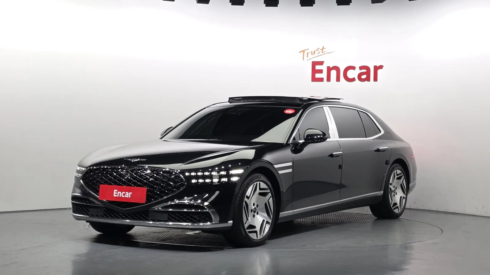 2023 Genesis G90