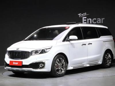 2015 Kia Carnival