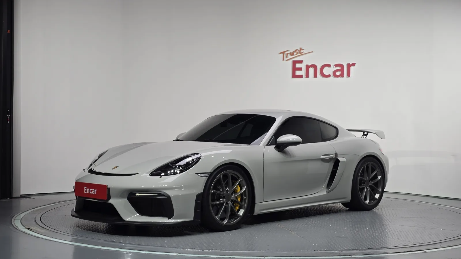 2023 Porsche 718