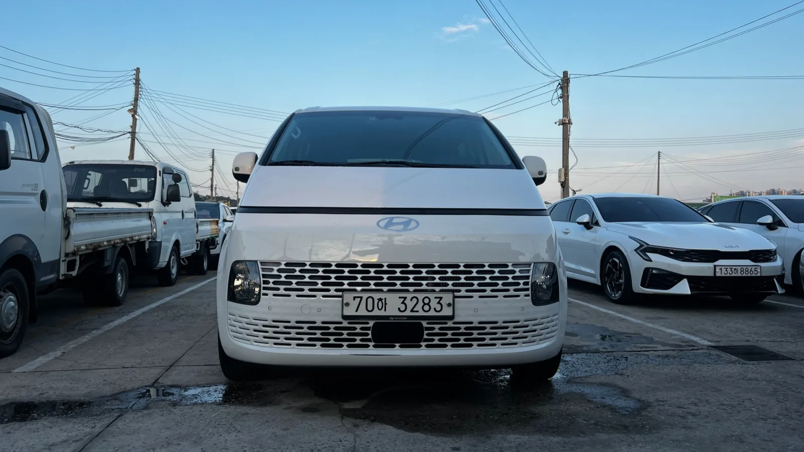 2025 Hyundai Staria