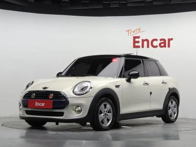 2016 MINI Cooper