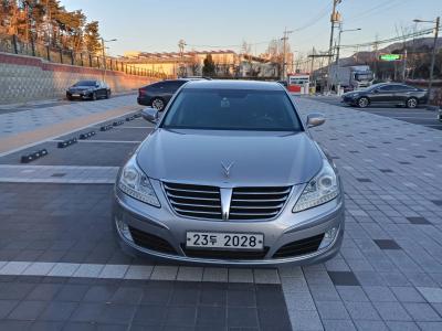2012 Hyundai Equus