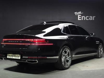 2025 Genesis G90