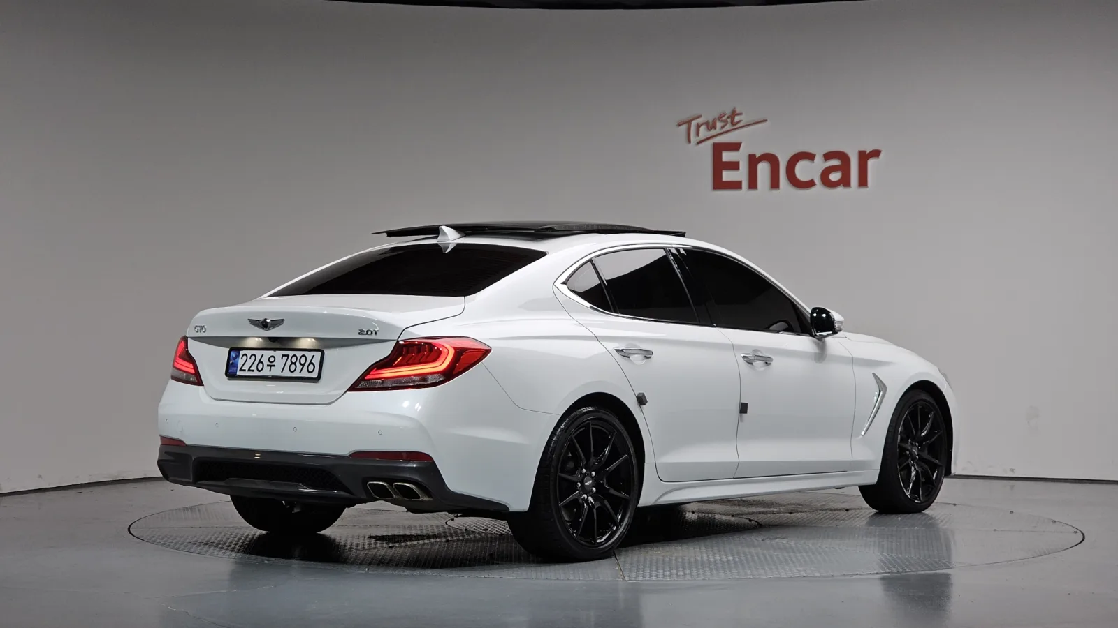2020 Genesis G70