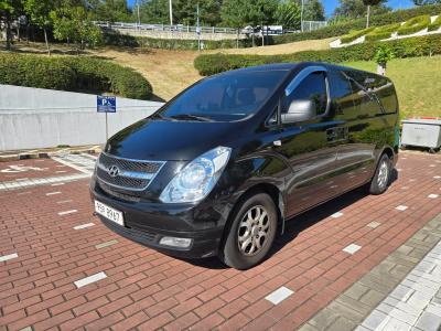 2011 Hyundai Starex