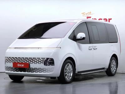 2025 Hyundai Staria