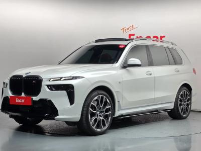 2025 BMW X7