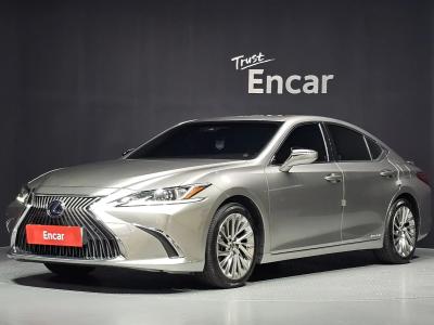 2021 Lexus ES