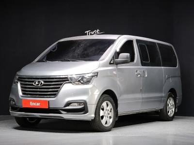 2018 Hyundai Starex
