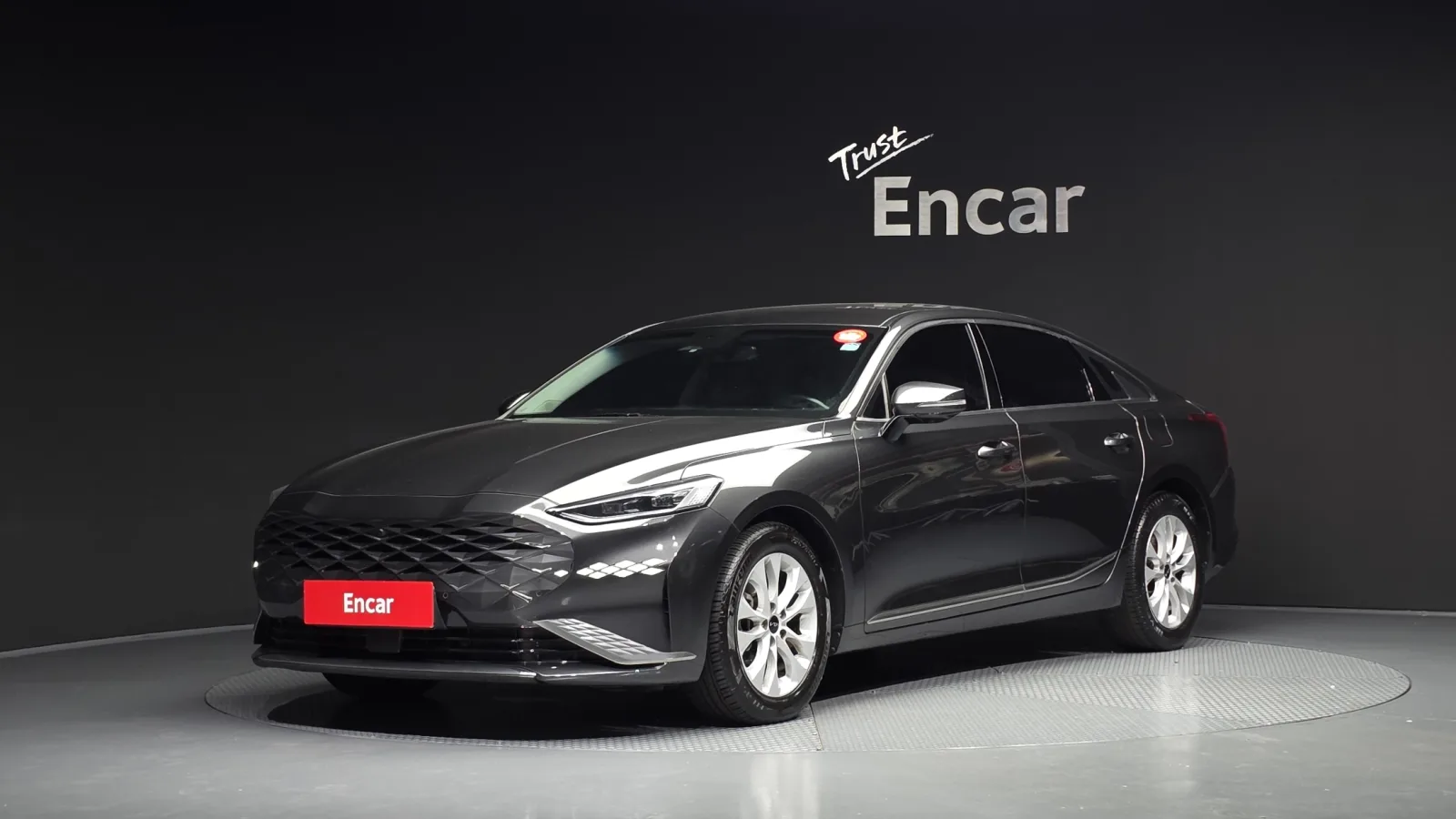 2023 Kia K8