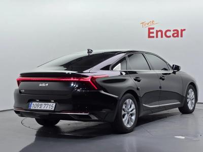 2022 Kia K8