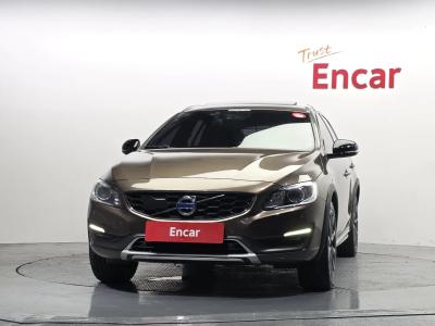 2016 Volvo V60