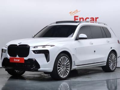 2021 BMW X7