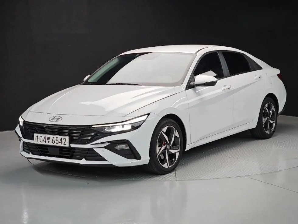 2024 Hyundai Elantra