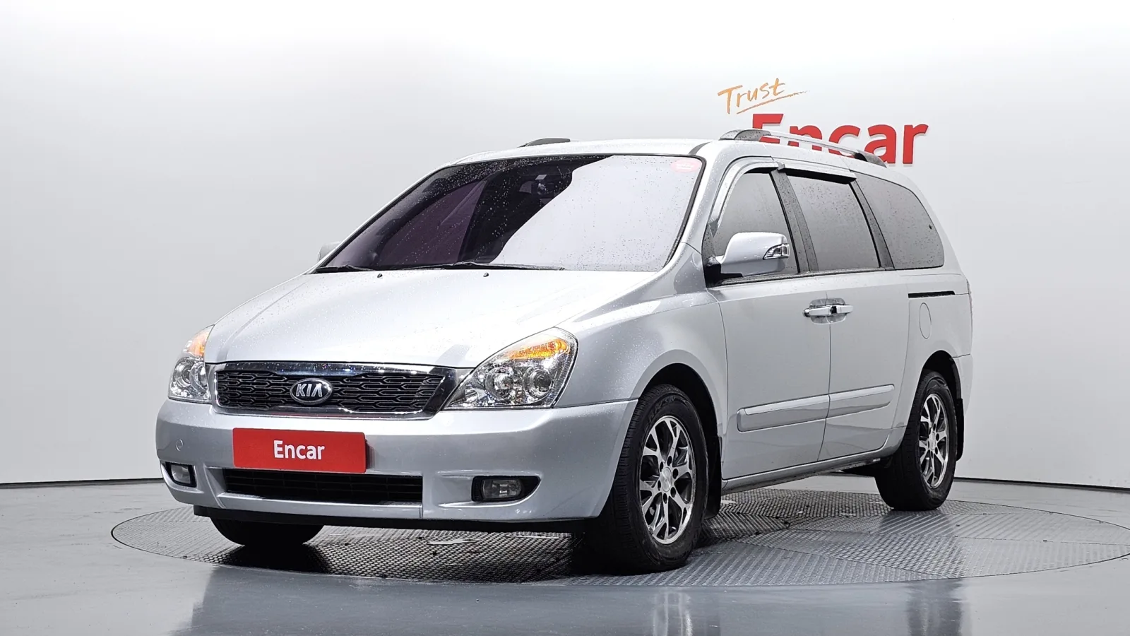 2014 Kia Carnival