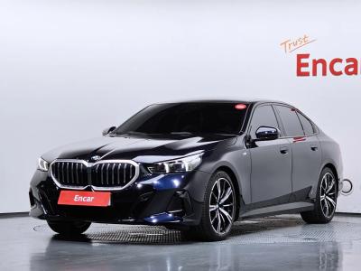 2025 BMW 5-Series