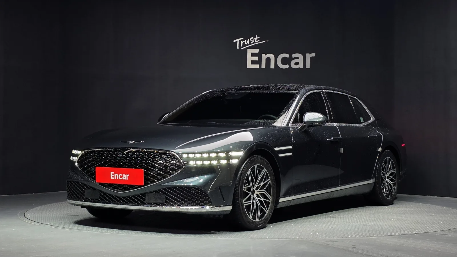 2023 Genesis G90