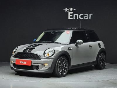 2013 MINI Cooper