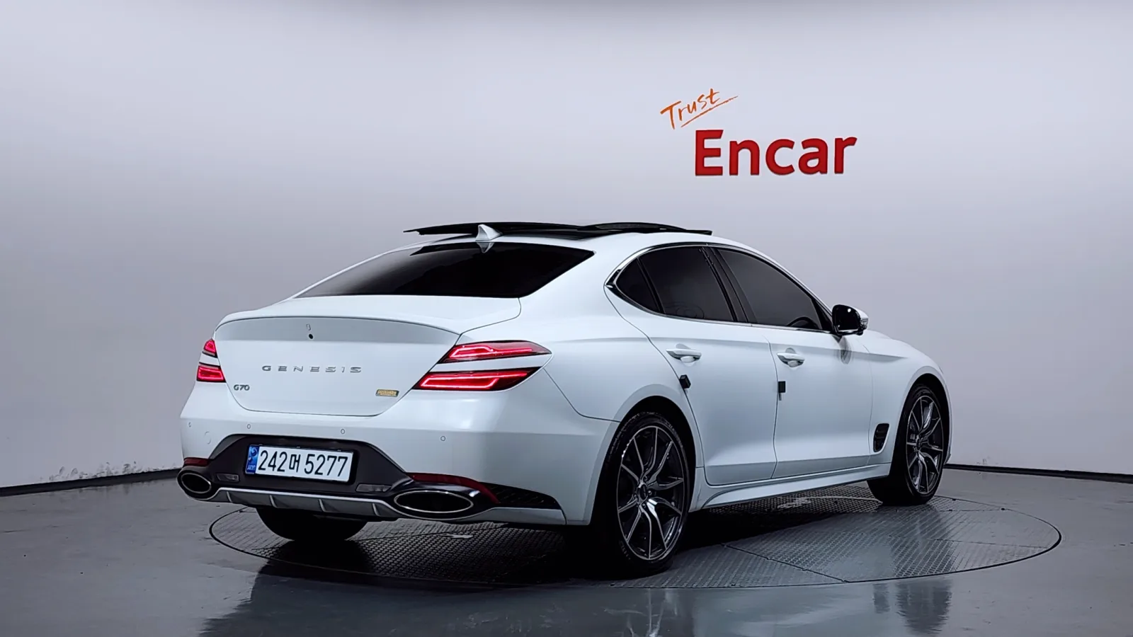 2021 Genesis G70