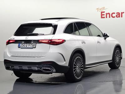 2024 Mercedes-Benz GLC-Class